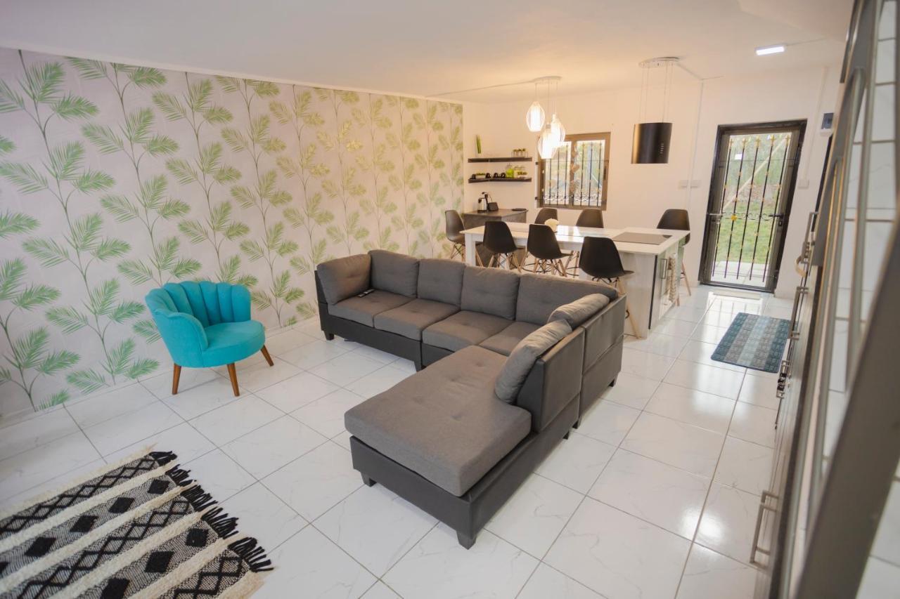 Le Palmiste Lovely 2-Bedroom Duplex With Pool Grand-Gaube Exterior foto